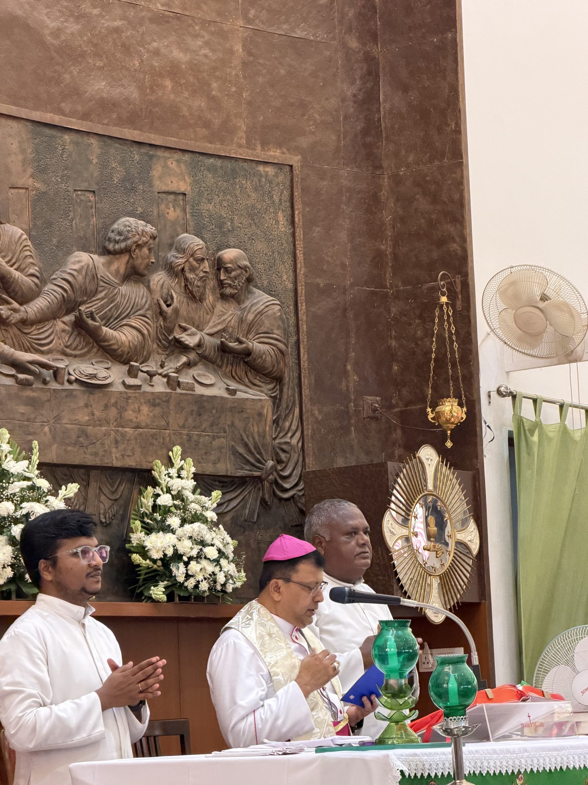 Pastoral visit by Bishop Deepak Valerian Tauro photo 14