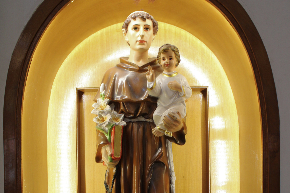 Statue of St. Anthony of Padua