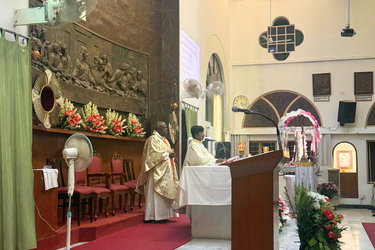 Priest celebrating Mass at CIC Kanhei