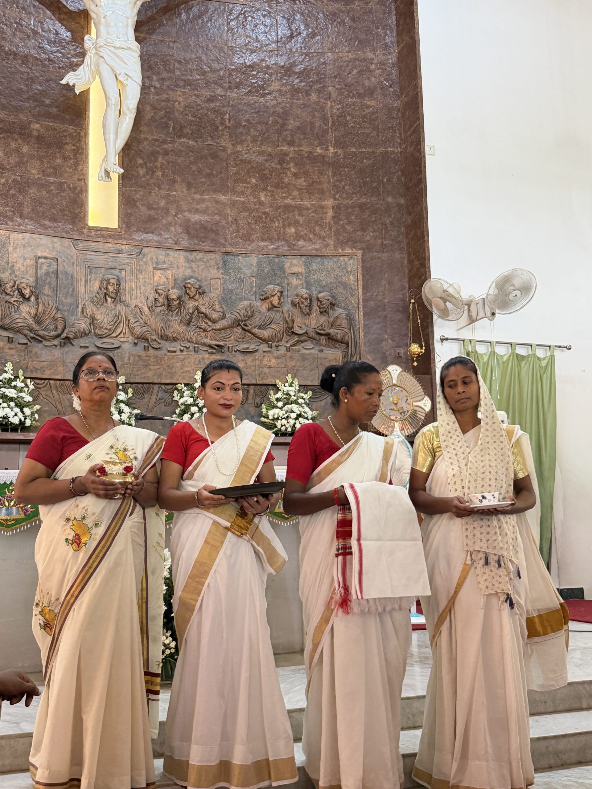 Pastoral visit by Bishop Deepak Valerian Tauro photo 15